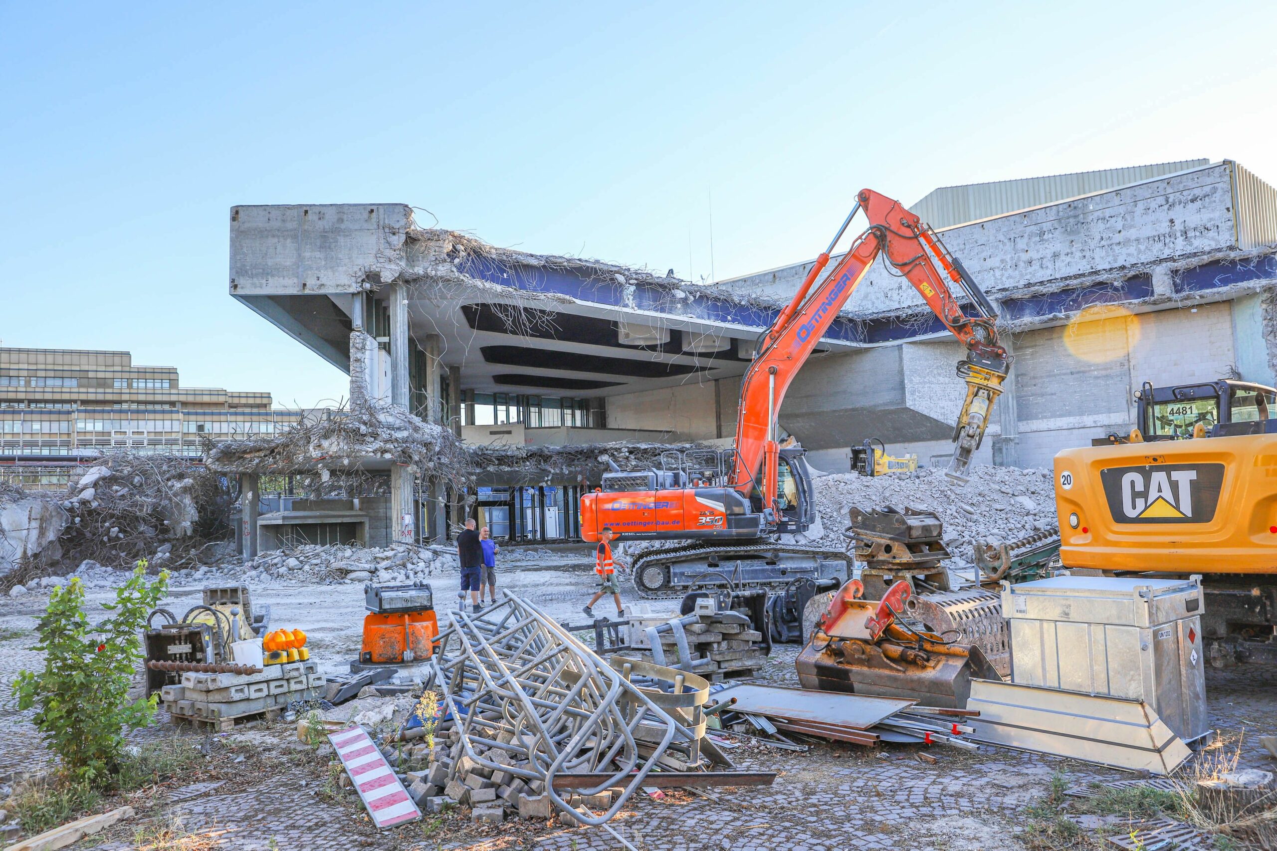 Neue Mega-Baustelle In Karlsruhe Gestartet: Abriss Am Bekannten ...